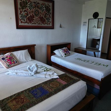 Tagimoucia House Hotel スバ エクステリア 写真