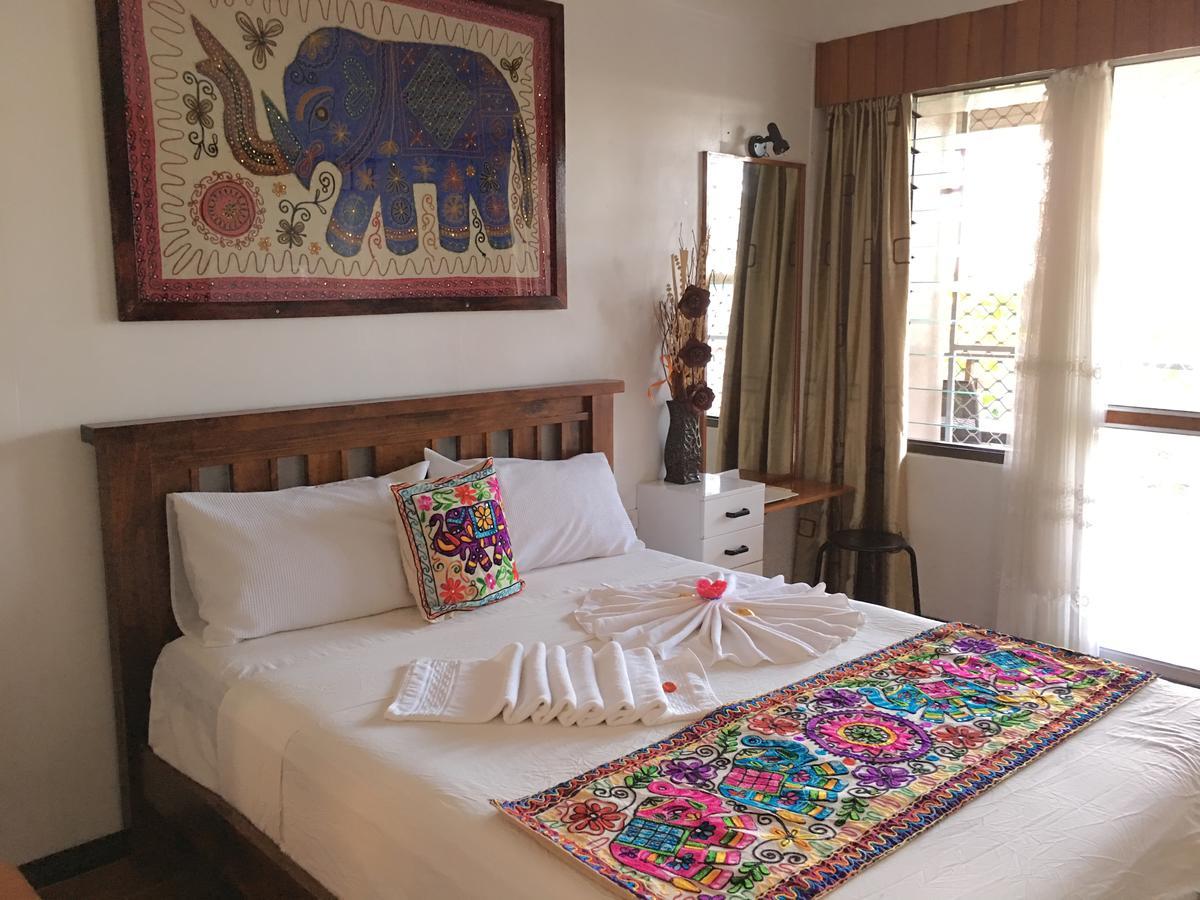 Tagimoucia House Hotel スバ エクステリア 写真